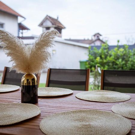Villa Spa Heaven Novska エクステリア 写真