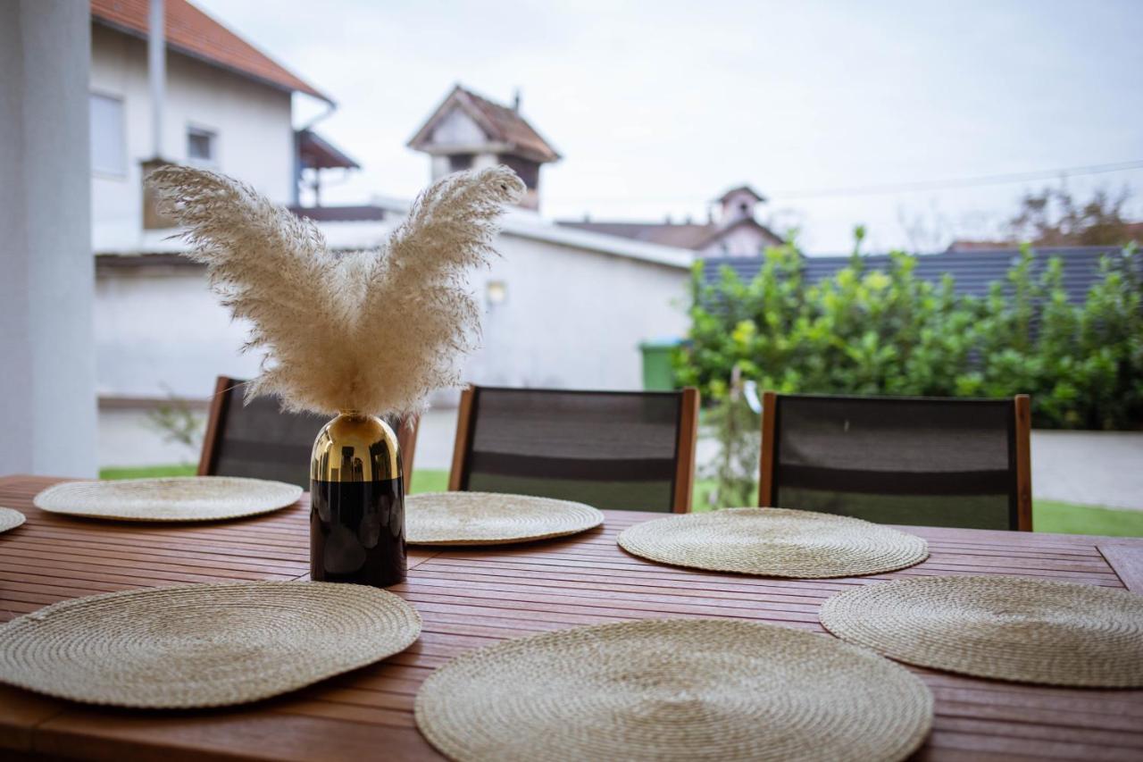 Villa Spa Heaven Novska エクステリア 写真