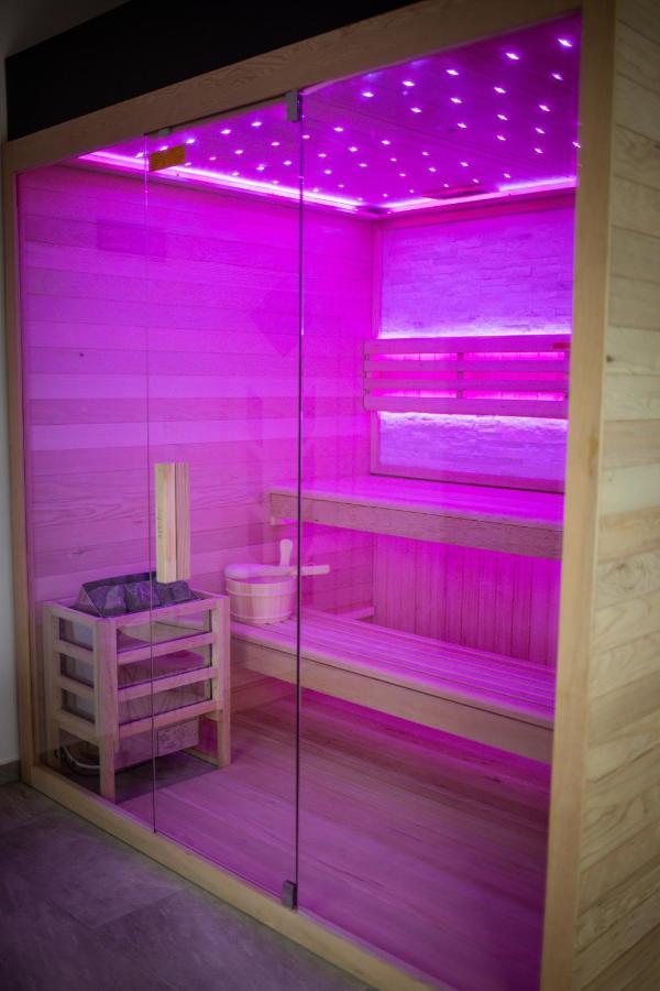 Villa Spa Heaven Novska エクステリア 写真